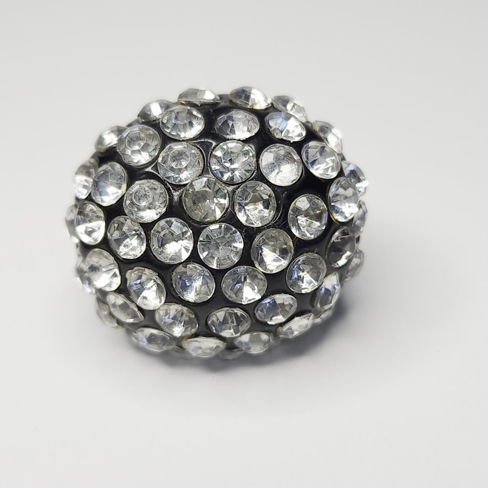 Black Rhinestone Cocktail Ring - Picture 2 of 4